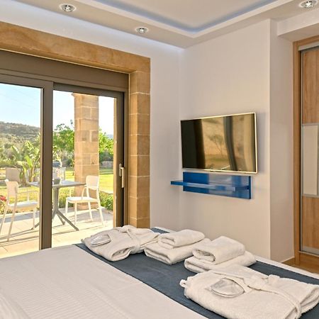 Larimar Luxury Sea View Villa Kíssamos Exterior foto